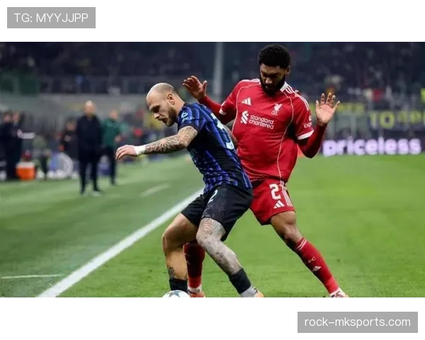 欧冠联赛VAR判罚再成焦点,争议裁决引球迷热议