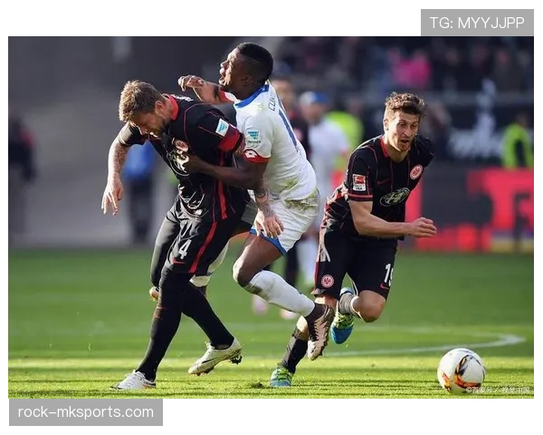 法兰克福进攻体系再进化，强势表现助球队开启连胜新篇章