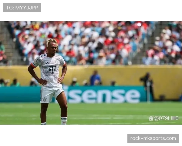 拜仁内部矛盾凸显!后防危机与管理分歧,这支豪门还能否维持争冠底气?